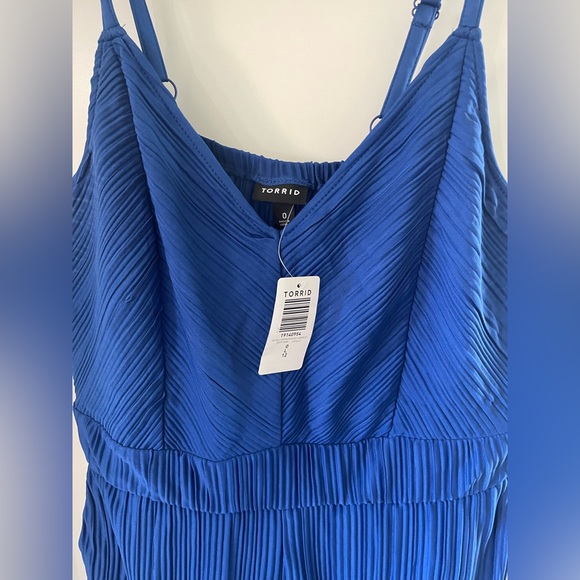 Torrid Vibrant Blue Pleated Jumpsuit - Picture 4 of 4